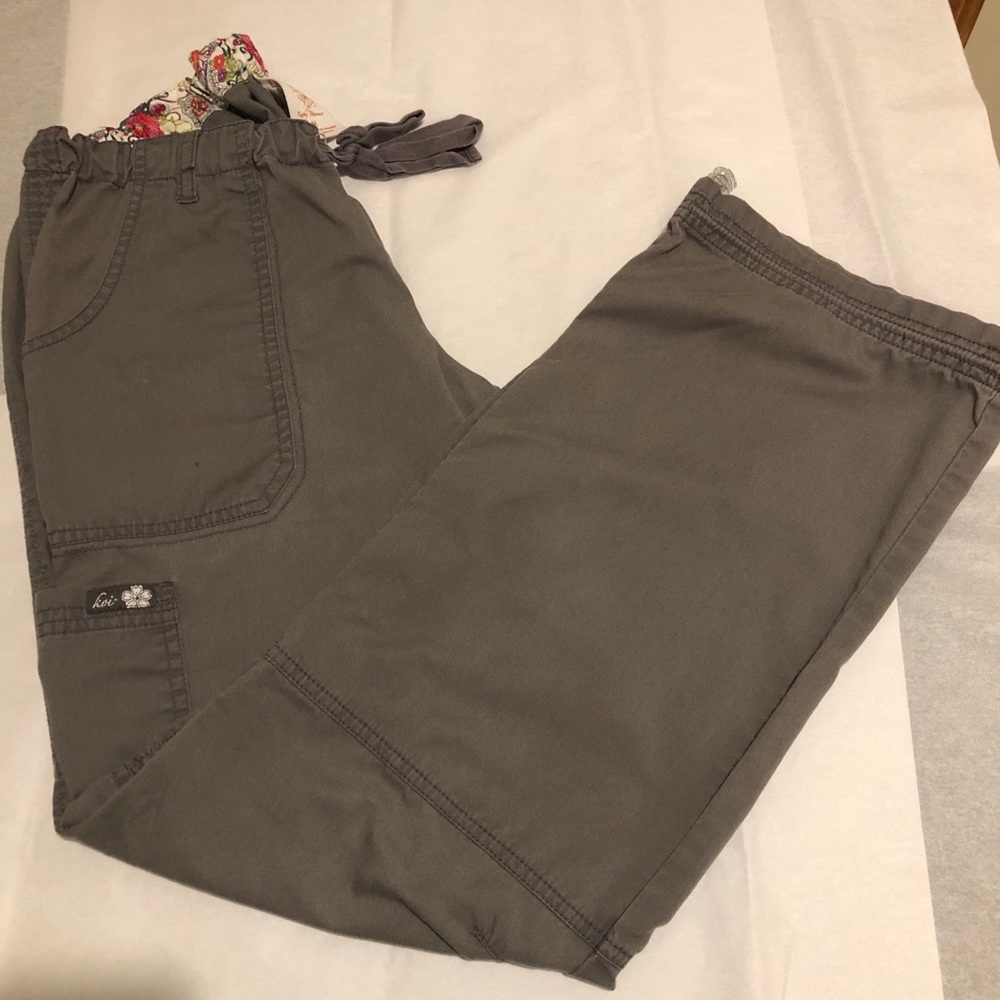 koi Scrub Lindsey Cargo pants Gray Size Medium